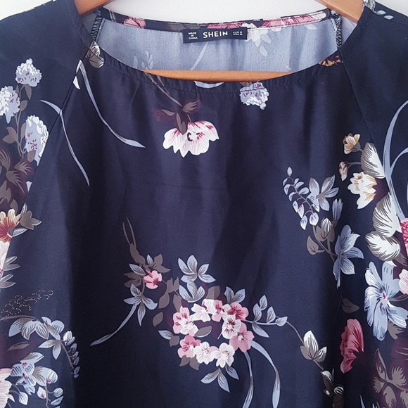 SHEIN Black & Pink Floral Raglan Sleeve Blouse - Picture 5 of 13